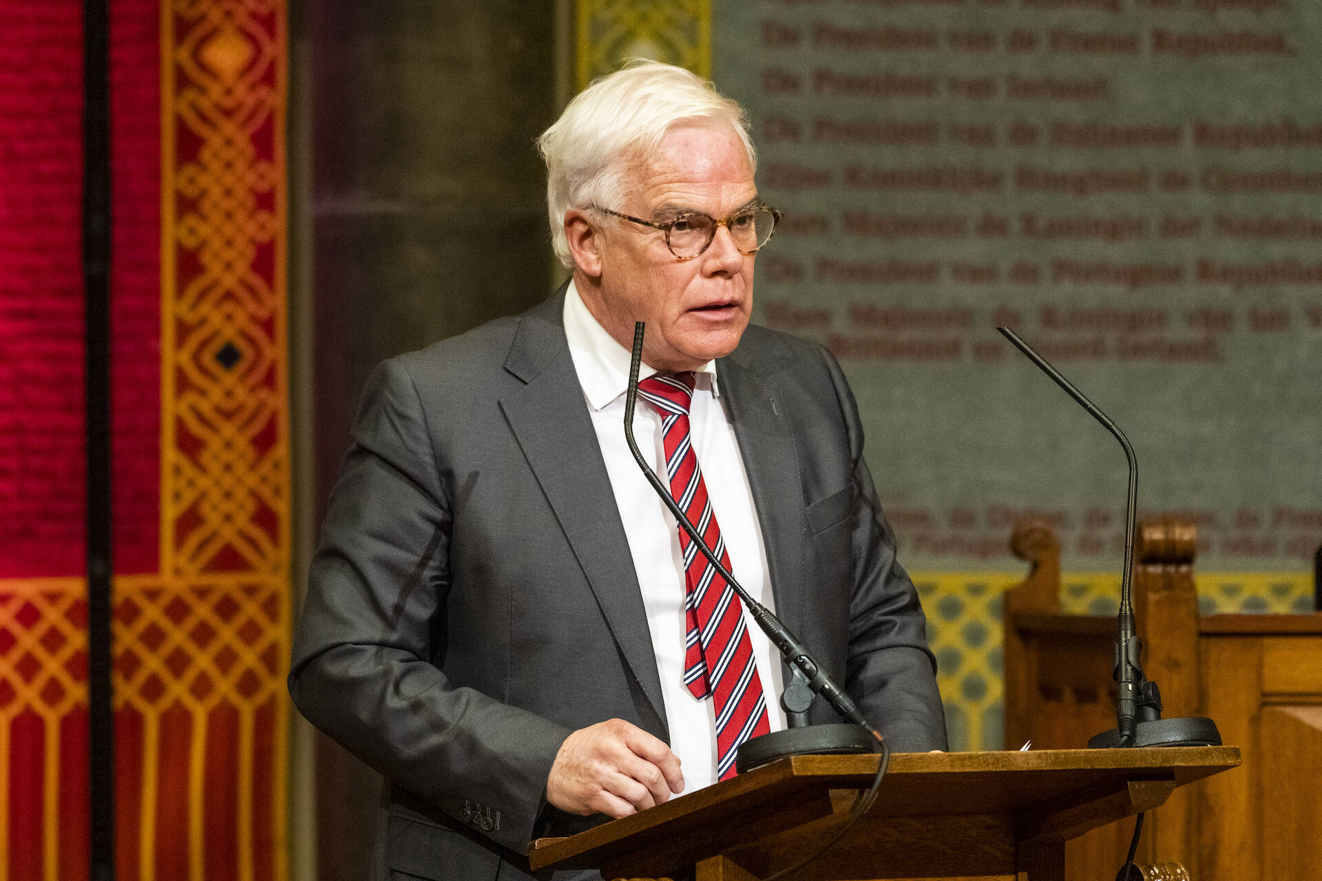 Senator Van Ballekom (VVD)