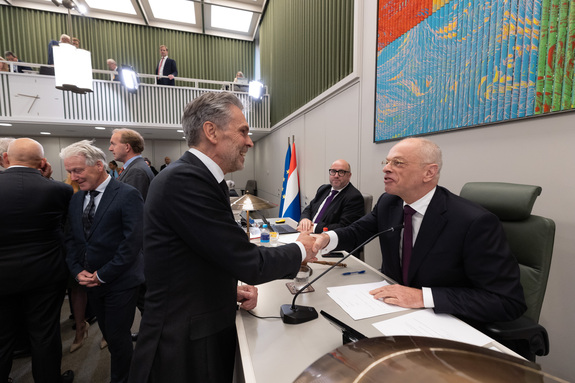 Voorzitter op het rostrum