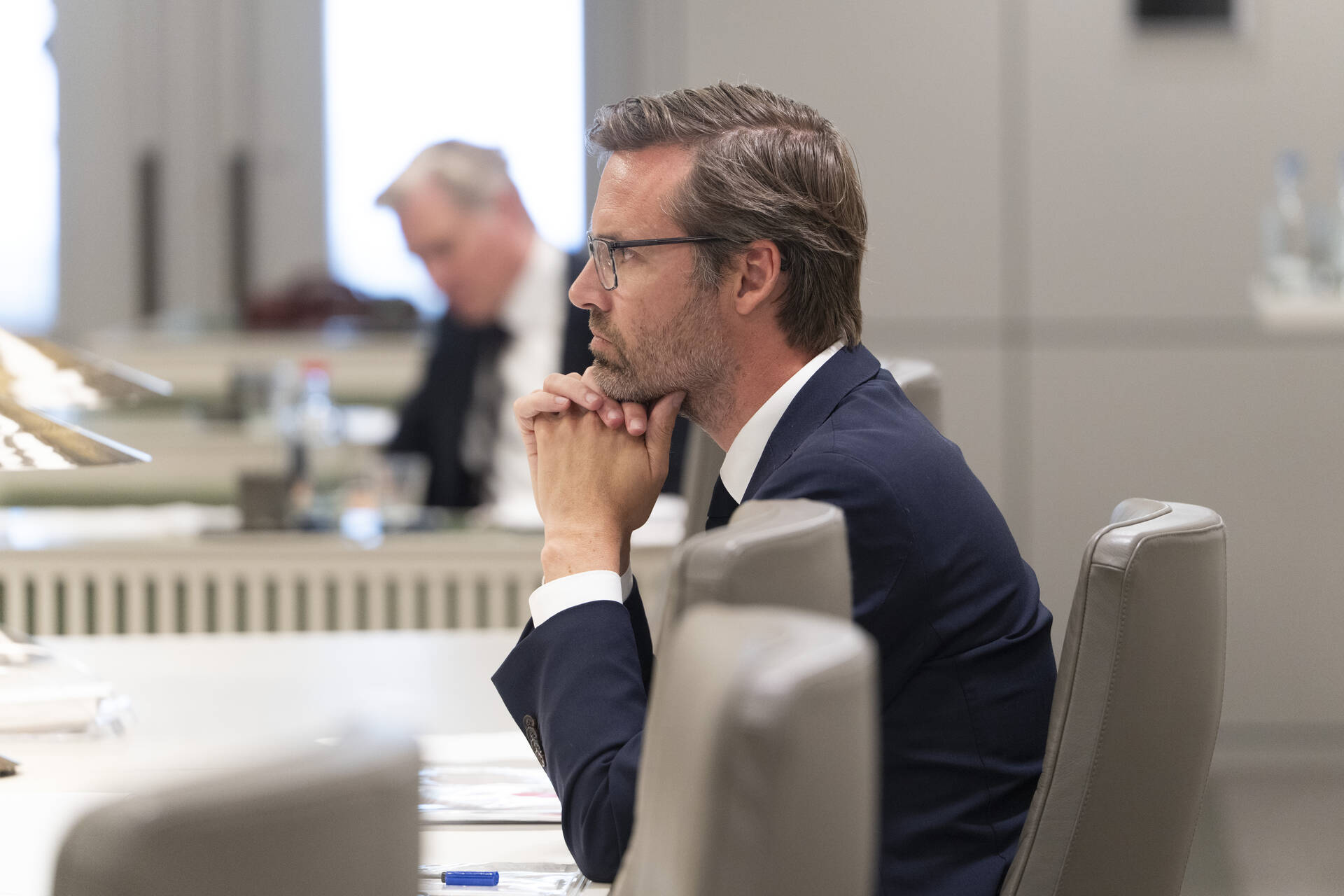Minister Sjoerdsma tijdens het debat op 16 juni 2026
